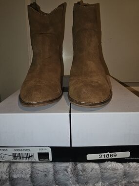 Dolce Vita Saddle Suede Ankle Boots - Saddle Brown
